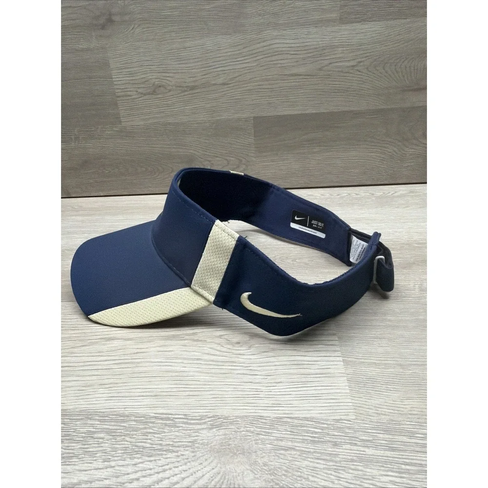 Nike Dri-Fit Performance Color block Visor Unisex Adults. OSFM. New/ Without Tag